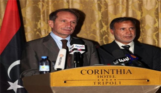 وزير الدفاع الفرنسي يزور ليبيا لتعزيز التعاون 