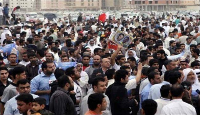 المعارضة تعتصم بالمنامة وتصر على التحول الديمقراطي