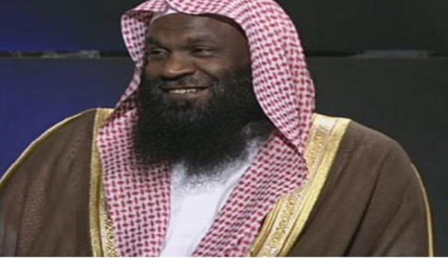 الكلباني: دعاتنا يحضرون الحفلات الغنائية ويتمايلون مع الموسيقى 