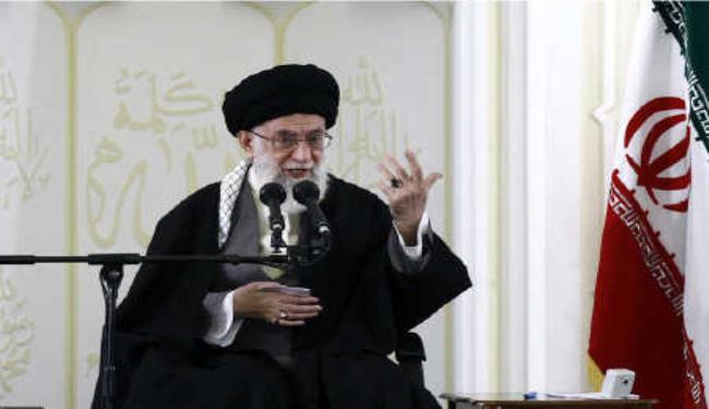 آية الله خامنئي: النفط ينبغي ان يصبح مصدرا للتقدم الايراني  