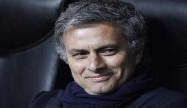 رونالدو يقول إن مورينيو سيبقى مدربا لريال مدريد