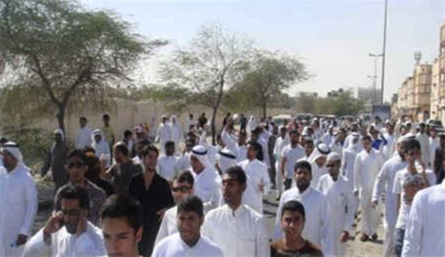 ناشطون يدعون لمسيرة سلمية بالقطيف اليوم
