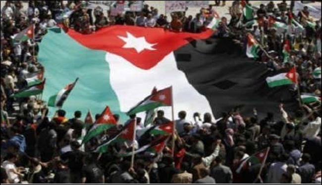 المئات يتظاهرون بالاردن ضد القبضة الامنية والفساد