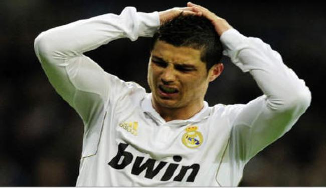 رونالدو عقب تعادل ريال مدريد مع فياريال: الحكم سرقنا