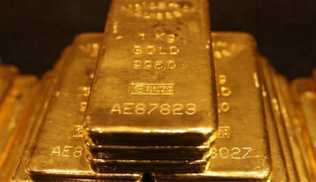 سعر الذهب يتراجع وصولا لأدنى مستوى له منذ يناير 