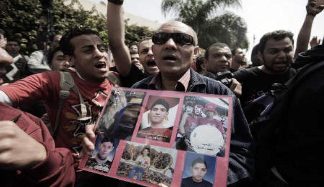 مشجعو الأهلي المصري يبدأون اعتصاما قرب البرلمان