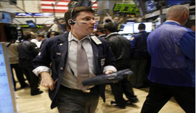 الأسهم الأمريكية تتراجع عن أعلى مستوياتها في 4 أعوام