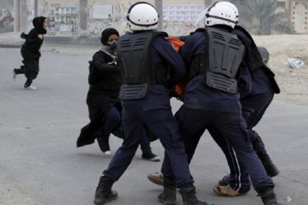 حمله به منازل و بازداشت فعالان در بحرین