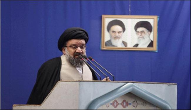 خطيب طهران: يستهدفون سوريا انتقاما من الصحوة الاسلامية