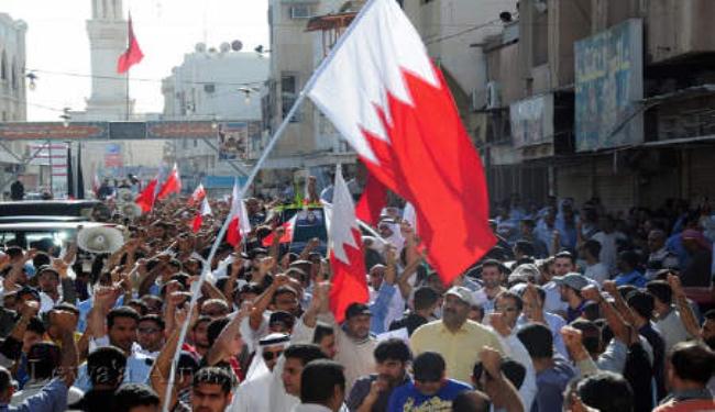 سياسي بحريني يندد بهجوم المليشيات على متظاهرين