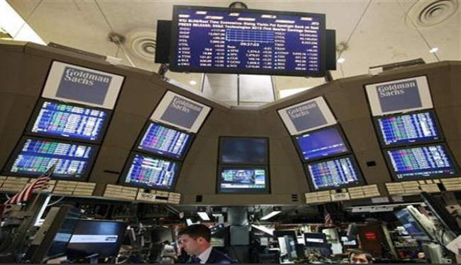 داو يغلق مرتفعا بدعم بيانات التجزئة وتراجع ناسداك مع هبوط سهم أبل