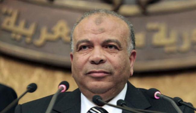 البرلمان المصري يعلق جلساته احتجاجا على رفض اقالة الحكومة