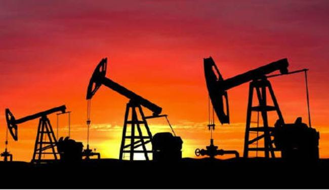 النفط مستقر قرب 105 دولارات في التعاملات الالکترونية