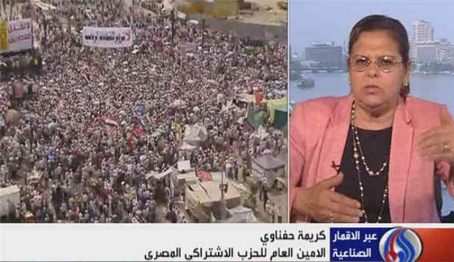 قيادية مصرية تحمل المجلس العسكري ما يحدث للمتظاهرين