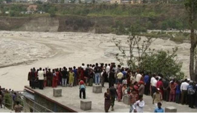 الفيضانات تخلف 60 قتيلا في نيبال 