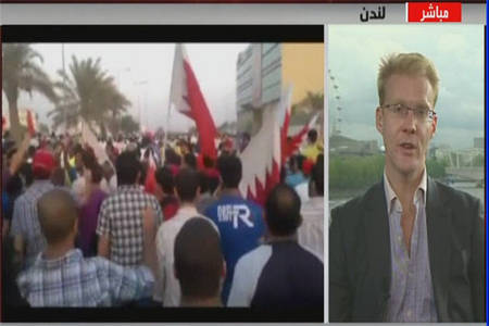 دفاع غرب از دموكراسي وآزاديها صوري است