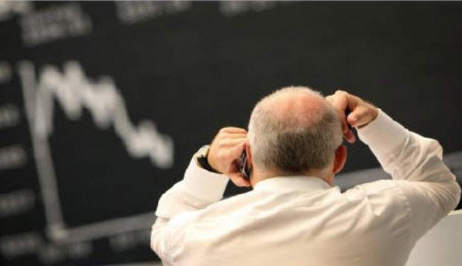 الأوروبيون يخسرون ثرواتهم بسبب أزمة الديون