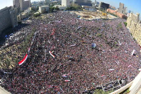 ادامه تجمع مصری ها در میادین