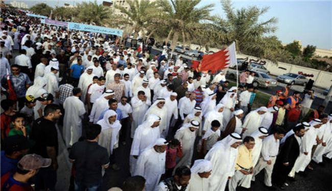اصابة عشرات المشاركين بمسيرة الوفاء للشهيد عباس بالبحرين