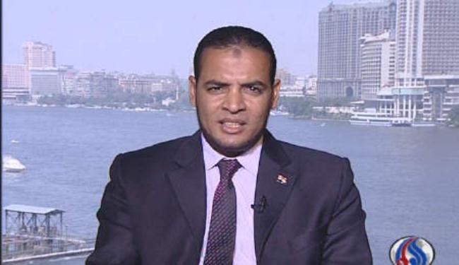 ناشط : الشعب يريد محاكمة رموز نظام مبارك لا تبرئتهم