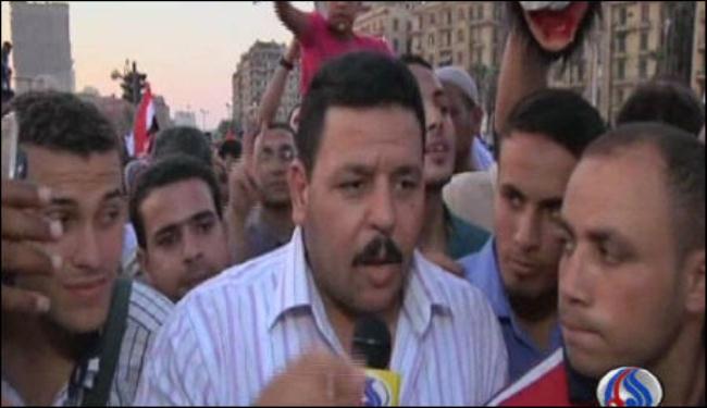 المتظاهرون: عزل شفيق والتصويت لمرسي وعدم مقاطعة الانتخابات
