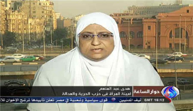 ناشطة مصرية: الحفاظ علي برلمان الثورة ضروري