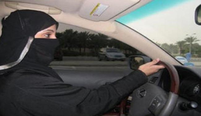 دعوة في السعودية لخرق حظر قيادة السيارات على النساء الاحد