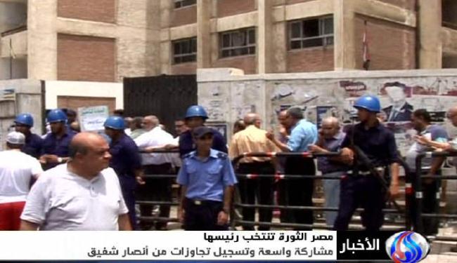 اقبال في الاسكندرية على الاقتراع والمزاج العام مع مرسي