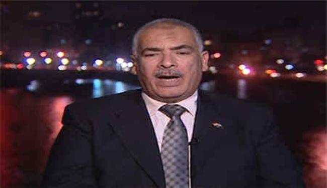 علي المجلس العسكري أن ينزل عند إرادة الشعب
