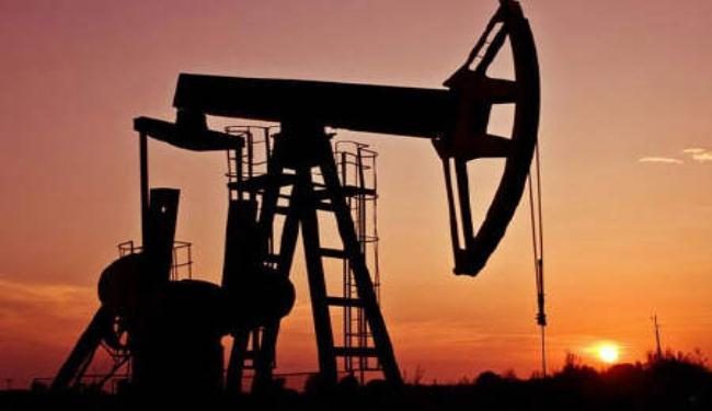برنت يظل فوق 93 دولارا والانظار على القمة الاوروبية