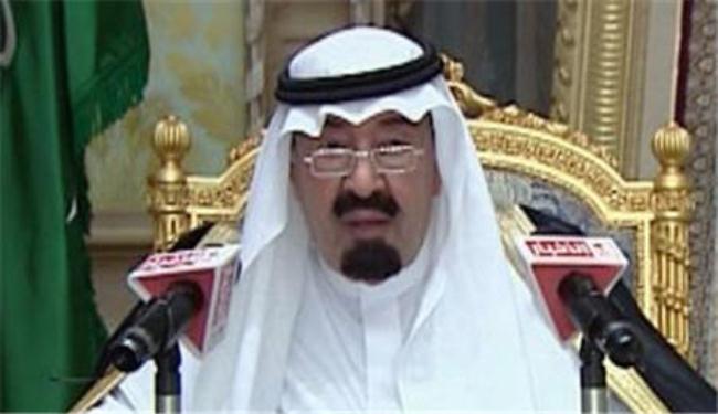 ملك السعودية يقيل ثلاثة مسؤولين من مناصبهم