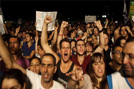 هزاران اسرائيلي عليه نتانياهو تظاهرات كردند