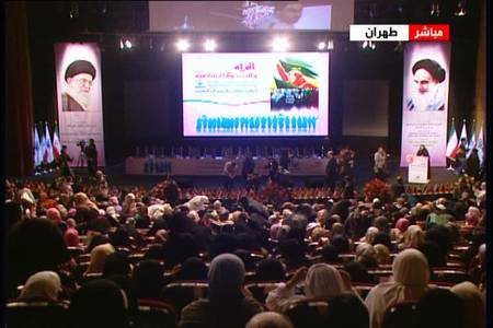 حضور هزار و 180 فعال زن در اجلاس بيداري اسلامي 