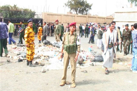 انفجارهاي يمن،منازعه مراكز نفوذ برسر منافع