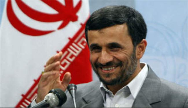 احمدي نجاد يشيد بفوز ايران ببطولة اسيا بلعبة الكاتا