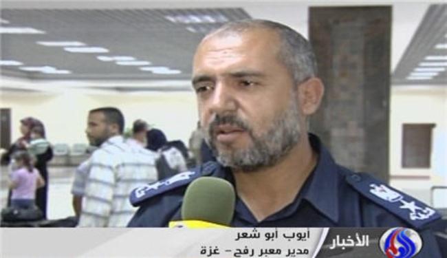 الفلسطينيون يطالبون بتسهيل اجراءات العبور الى مصر
