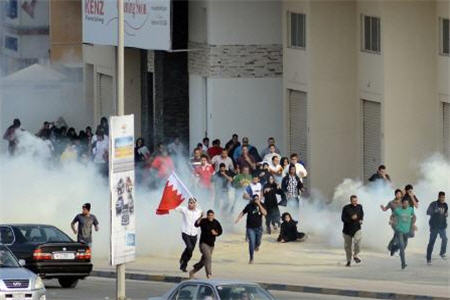 تظاهرات مردم بحرین ادامه دارد