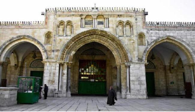 فتاة يهودية في الاراضي المحتلة تشهر إسلامها