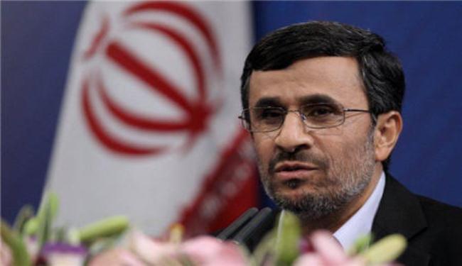 أحمدي نجاد: يوم القدس، يوم حركة الشعوب لانقاذ المجتمع البشري 