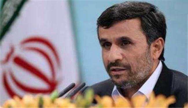 احمدي نجاد: القوى الاستكبارية تقف وراء التطرف بالعالم 