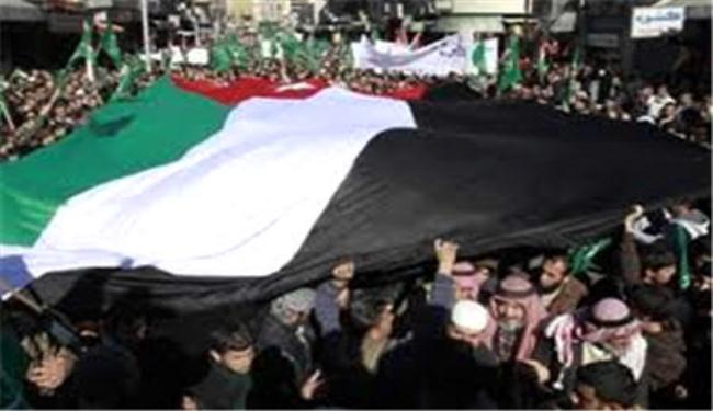 الاردنيون يتطاهرون للمطالبة باسقاط الحكومة