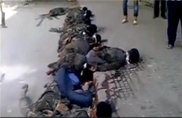 اعدام دست جمعی نظامیان سوری