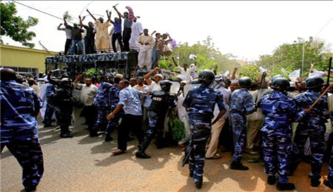 مقتل 3 سودانيين في احتجاجات امام السفارة الاميركية
