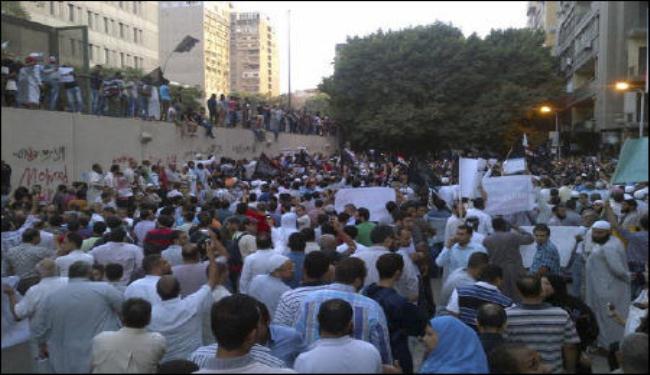 اقتحام مقر القوات الدولية بسيناء احتجاجاً على الفيلم المسيء 