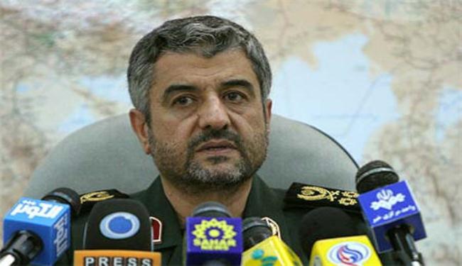 ايران تطور تجهيزاتها الدفاعية وتصنع طائرة جديدة  