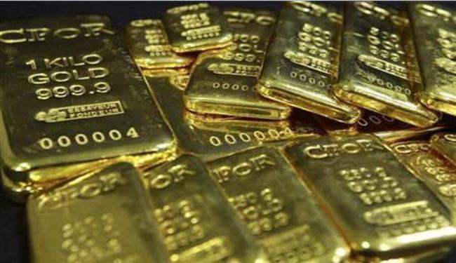 الذهب يرتفع مع ضعف الدولار وتعافي الأسهم