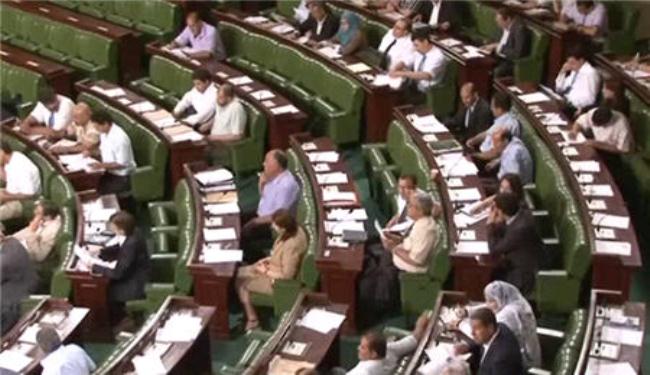 إتهامات للأغلبية الحاكمة في تونس بالمماطلة بتجريم التطبيع مع 