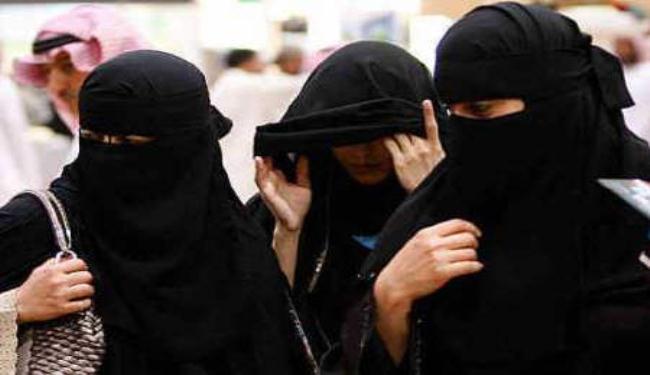 إستطلاع: بعد الهند، السعودية ثاني أسوأ بلد في معاملة النساء