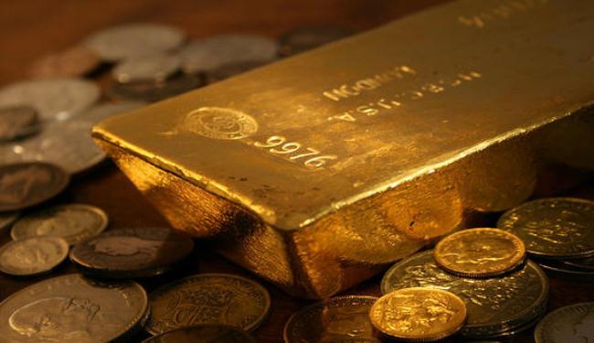 الذهب يهبط عالميًا متأثرًا بتراجع الأسهم الأمريكية