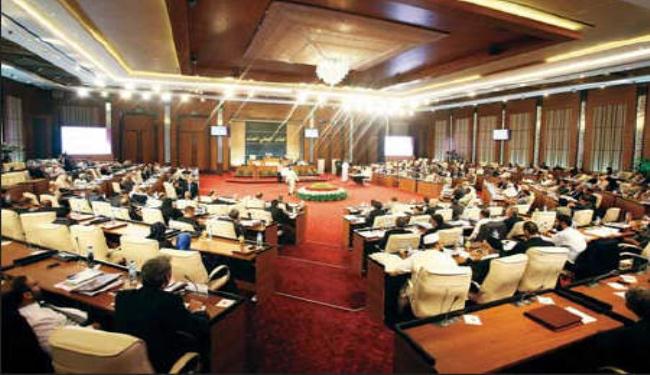 ليبيا: البرلمان يمنح الثقة لحكومة زيدان وسط احتجاجات